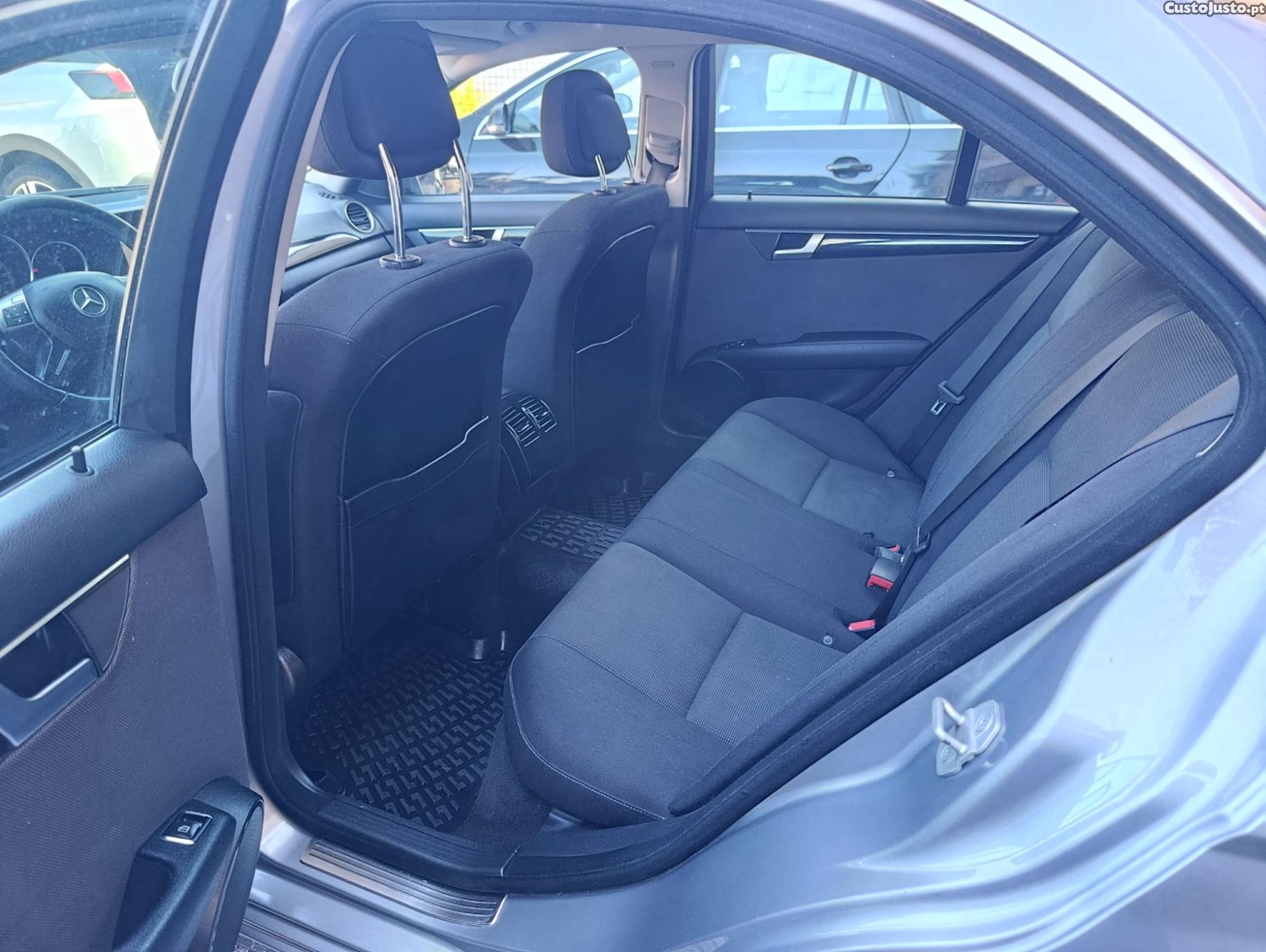 Mercedes-Benz C 220 CDI 1 DONO — fotografia 7