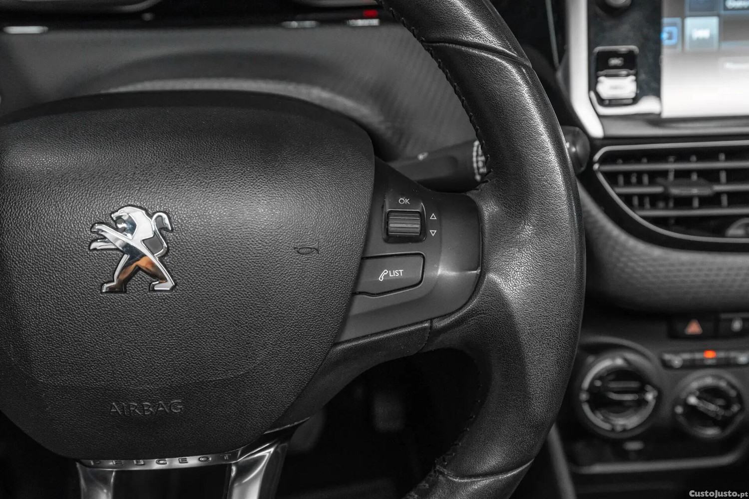 Peugeot 208 Sem versão — fotografia 15