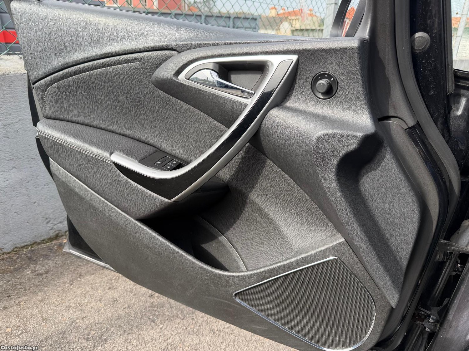 Opel Astra 1.7CDTi 125CV — fotografia 5