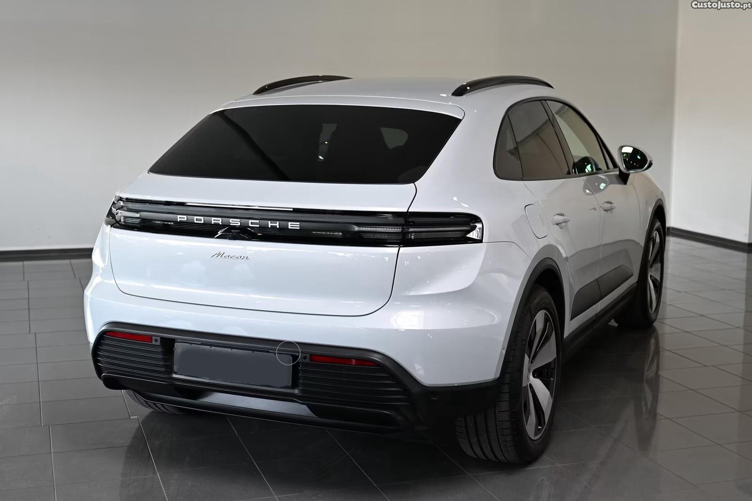 Porsche Macan 100kWh - 25 — photo 3