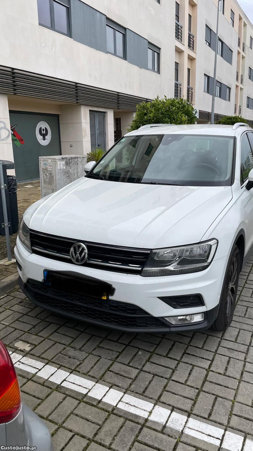 VW Tiguan 2.0 Confortline - 16 foto 2