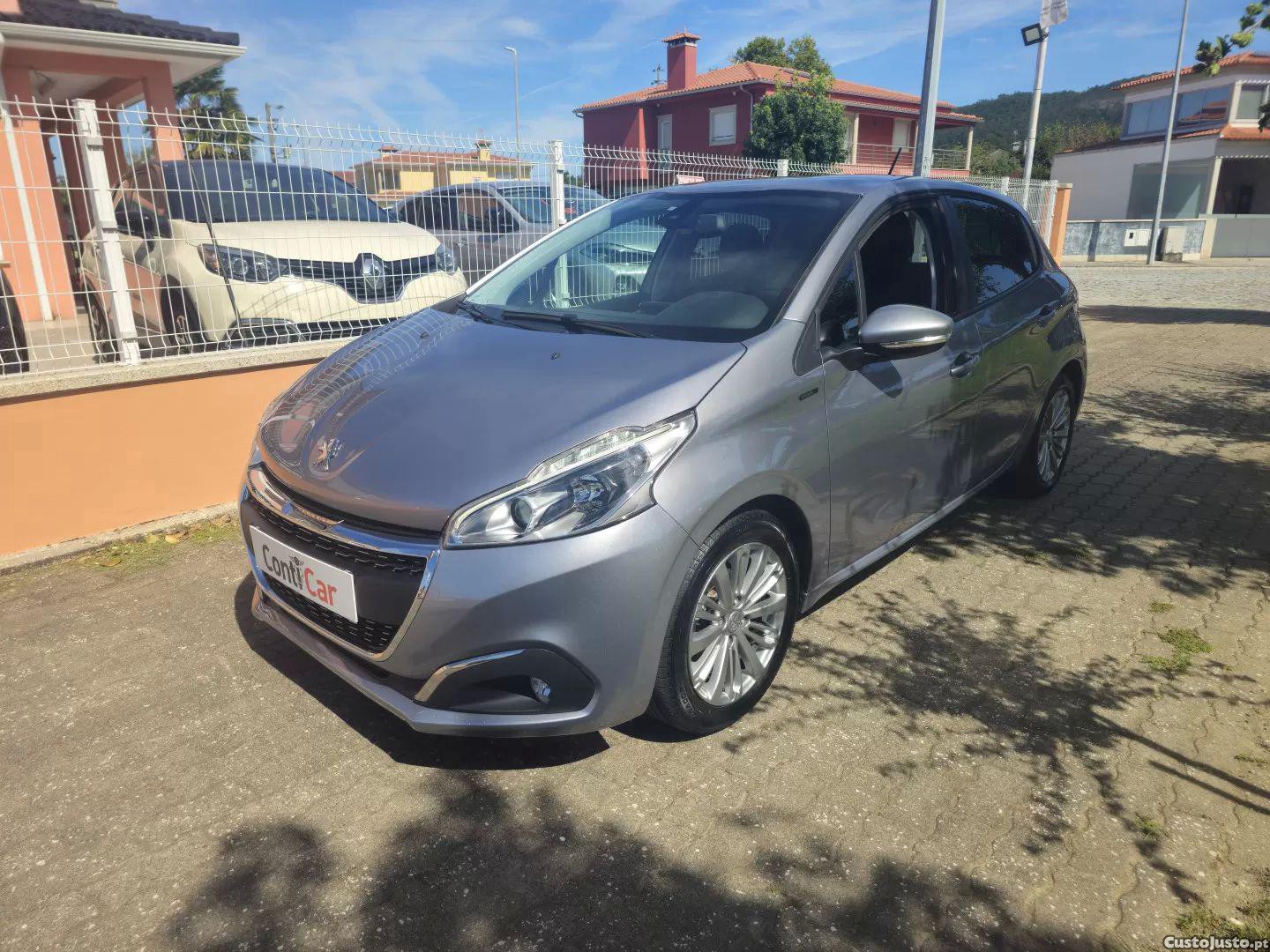 Peugeot 208 1.5 bluehdi signature - 19 — photo 3