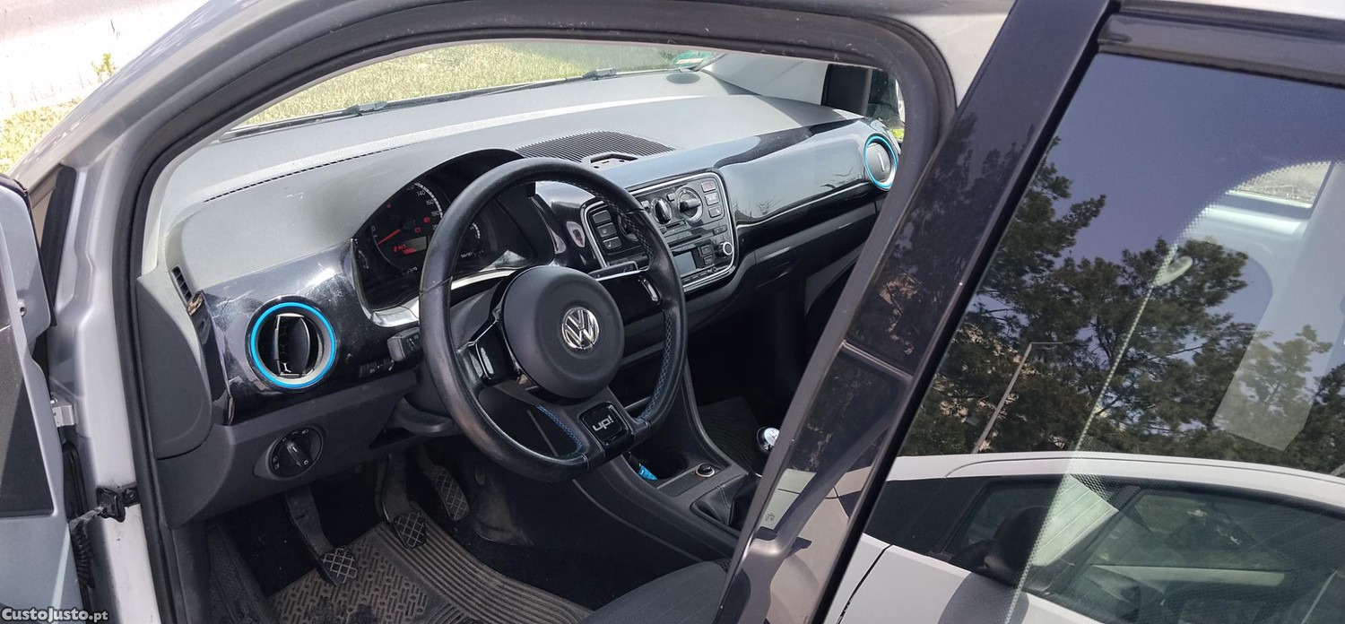 VW Up! 1.0 60CH CUP — photo 4