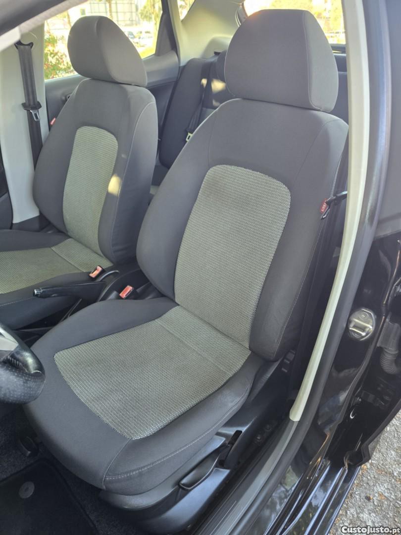 SEAT Ibiza 1.2 12V Style — fotografia 13