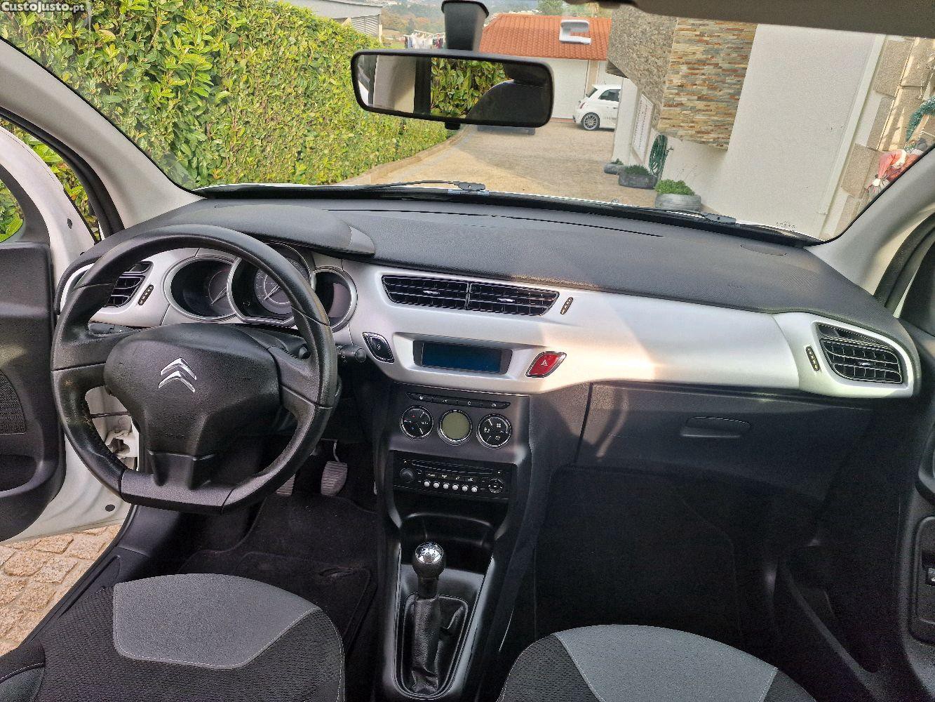 Citroën C3 1.4 HDI 5 LUGARES C/REVISAO — fotografia 9