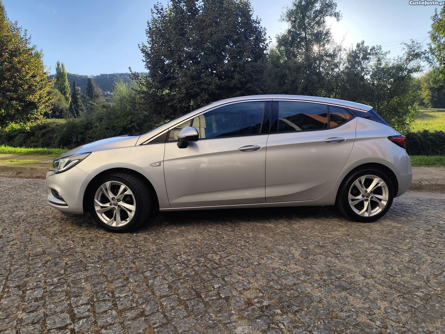 Opel Astra 1.0 Dynamic Sport S/S - 19 — photo 3