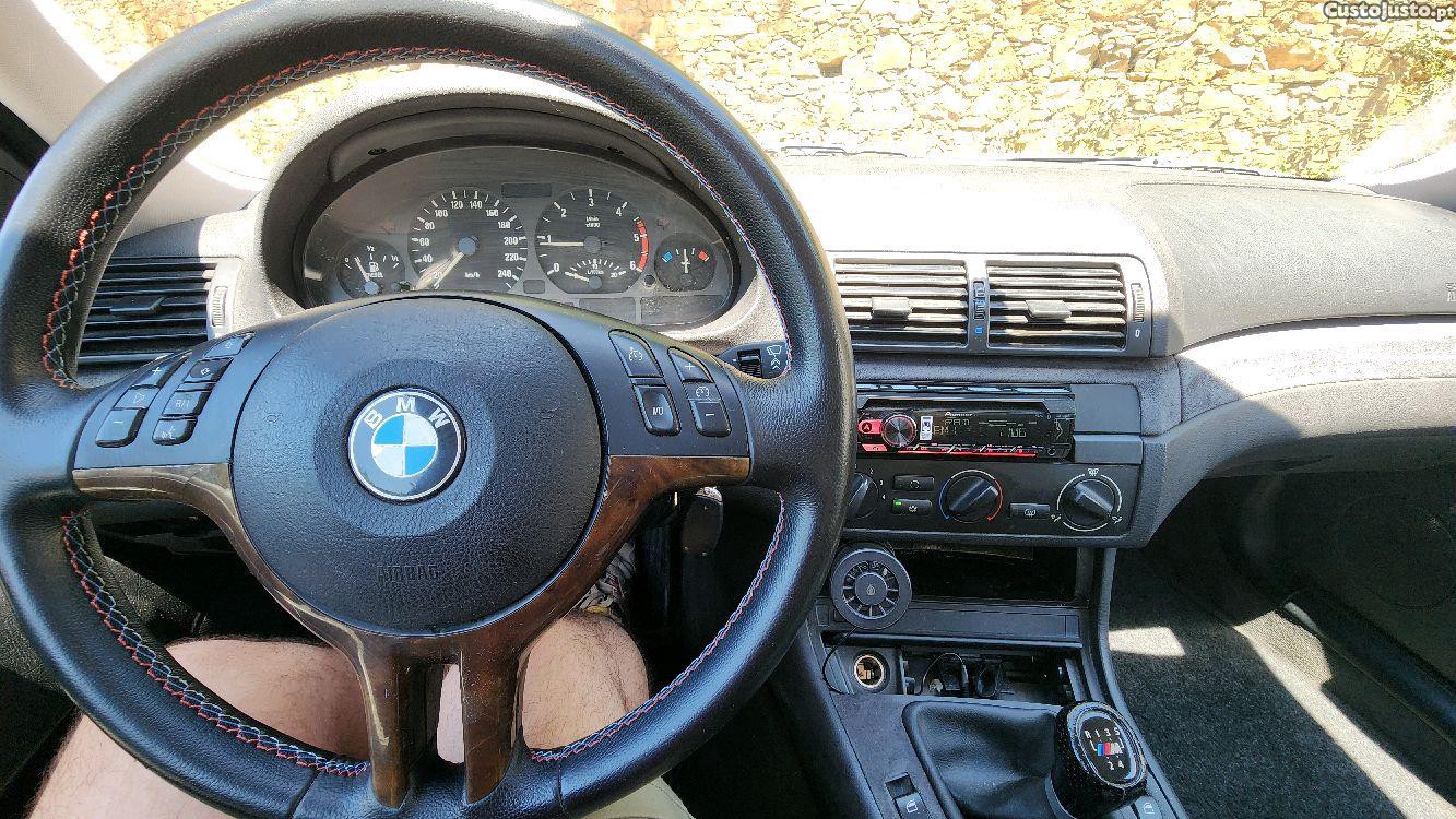 BMW 320 E46 Compact — fotografia 2