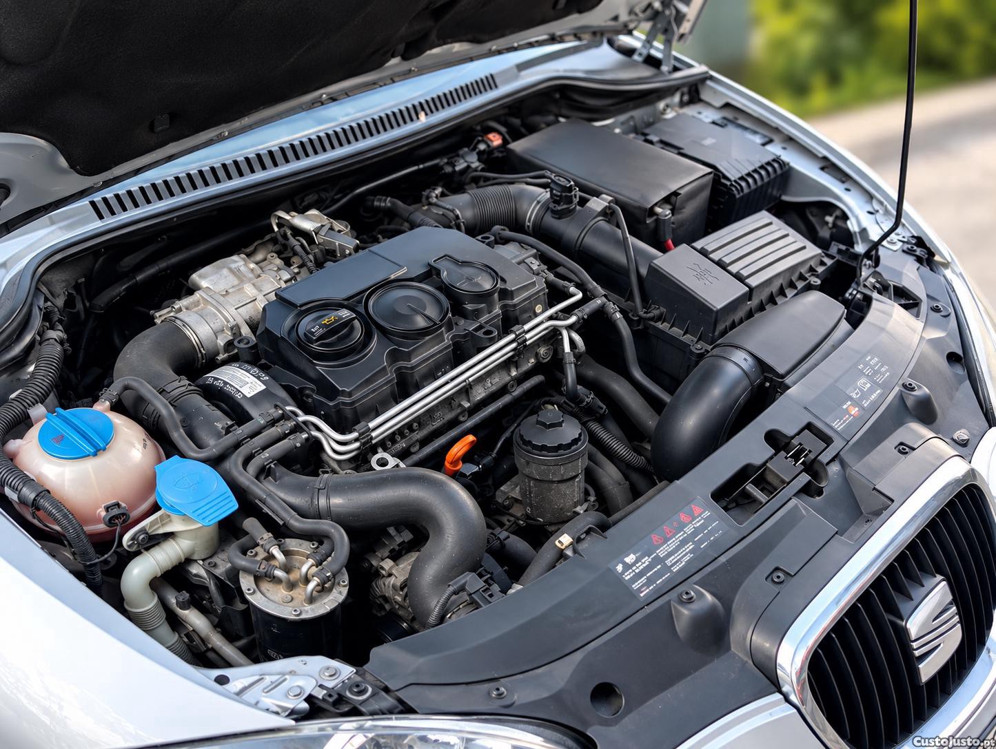 SEAT Leon 1.9 TDI ECOMOTIVE — fotografia 4