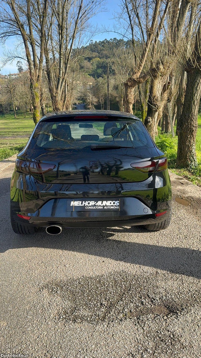 Seat Leon 1.6 TDi Style Ecomotive - 14 foto 4
