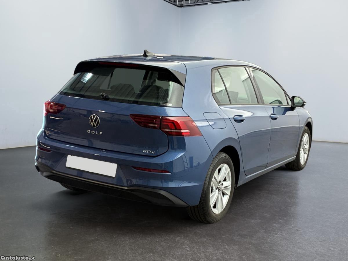 Volkswagen Golf 1.5 eTSi Life Plus DSG7 — fotografia 8
