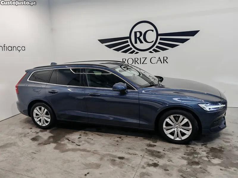 Volvo V60 2.0 B4 Momentum Gear — fotografia 22