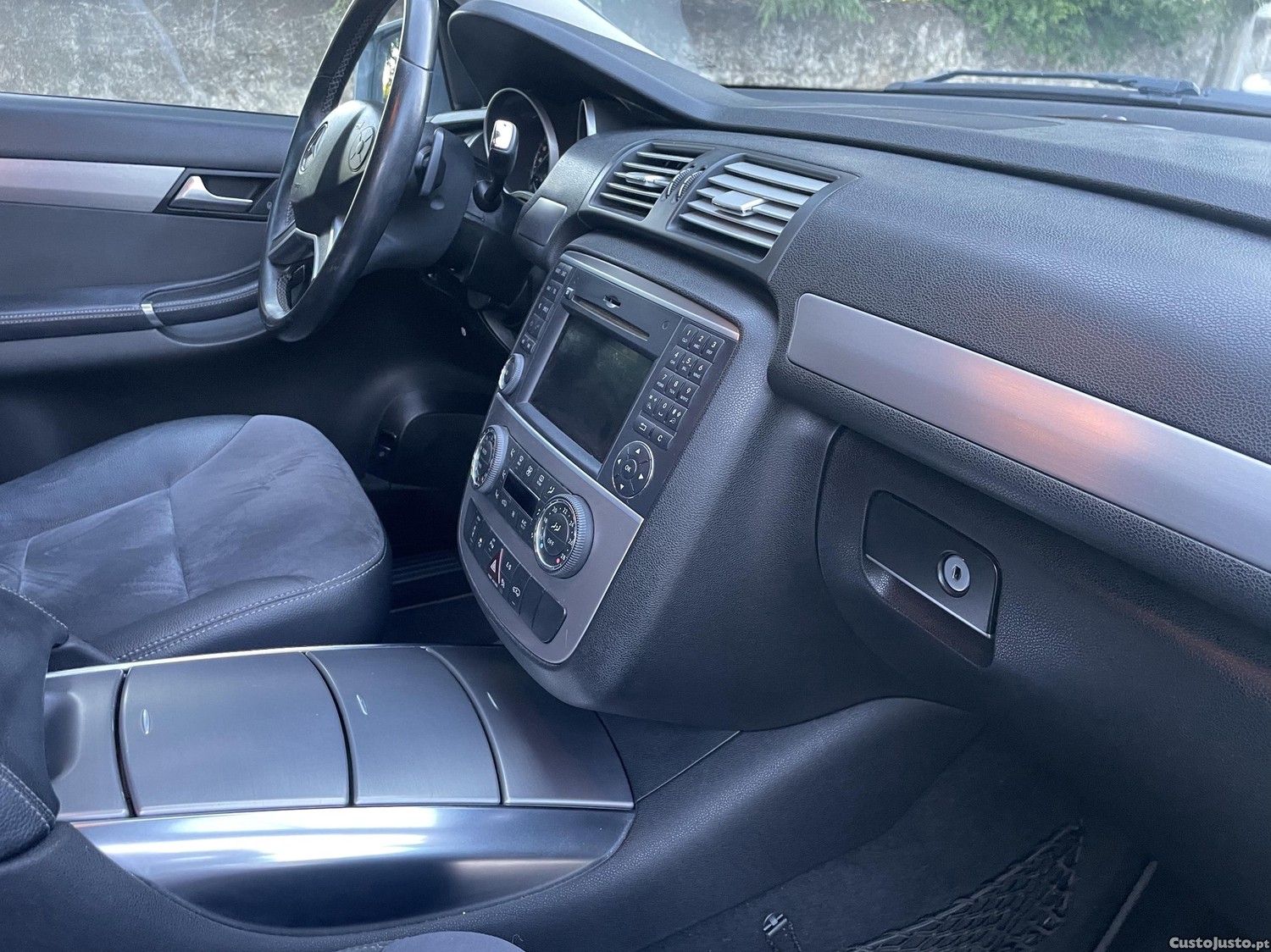 Mercedes-Benz R 350 4 Matic — fotografia 9