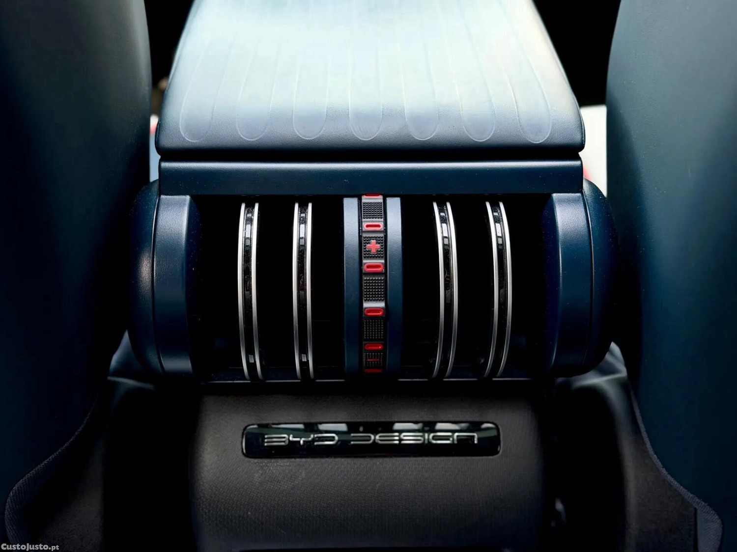 BYD Atto 3 Design — fotografia 5