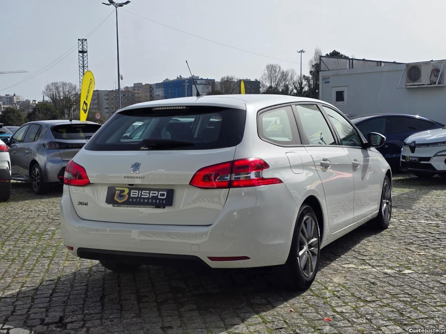 Peugeot 308 1.2 PureTech Active Pack — fotografia 15