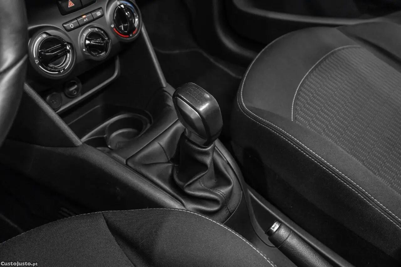 Peugeot 208 Sem versão — fotografia 11