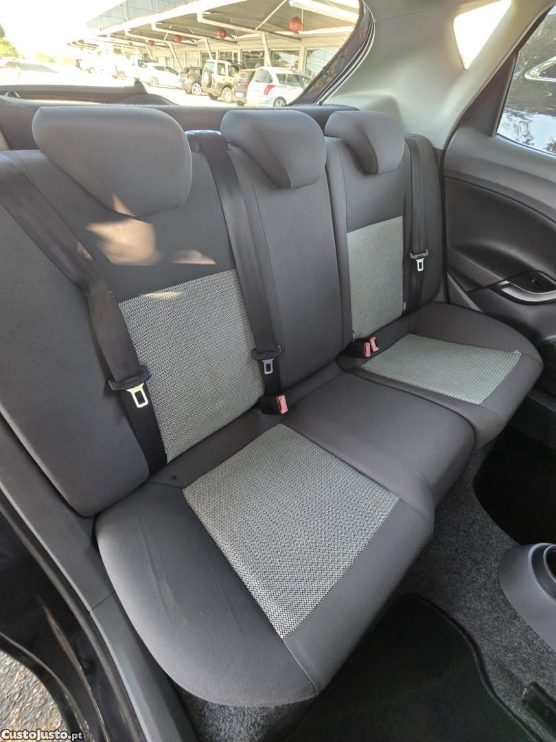 SEAT Ibiza 1.2 12V Style — fotografia 11