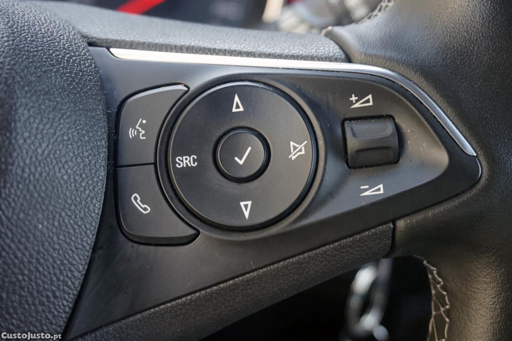 Opel Crossland X 1.2 T GS Line — fotografia 17