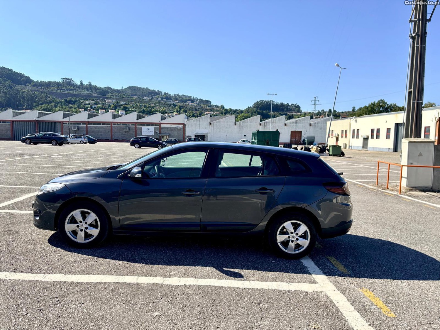 Renault Mégane SportsTourer - 10 foto 4