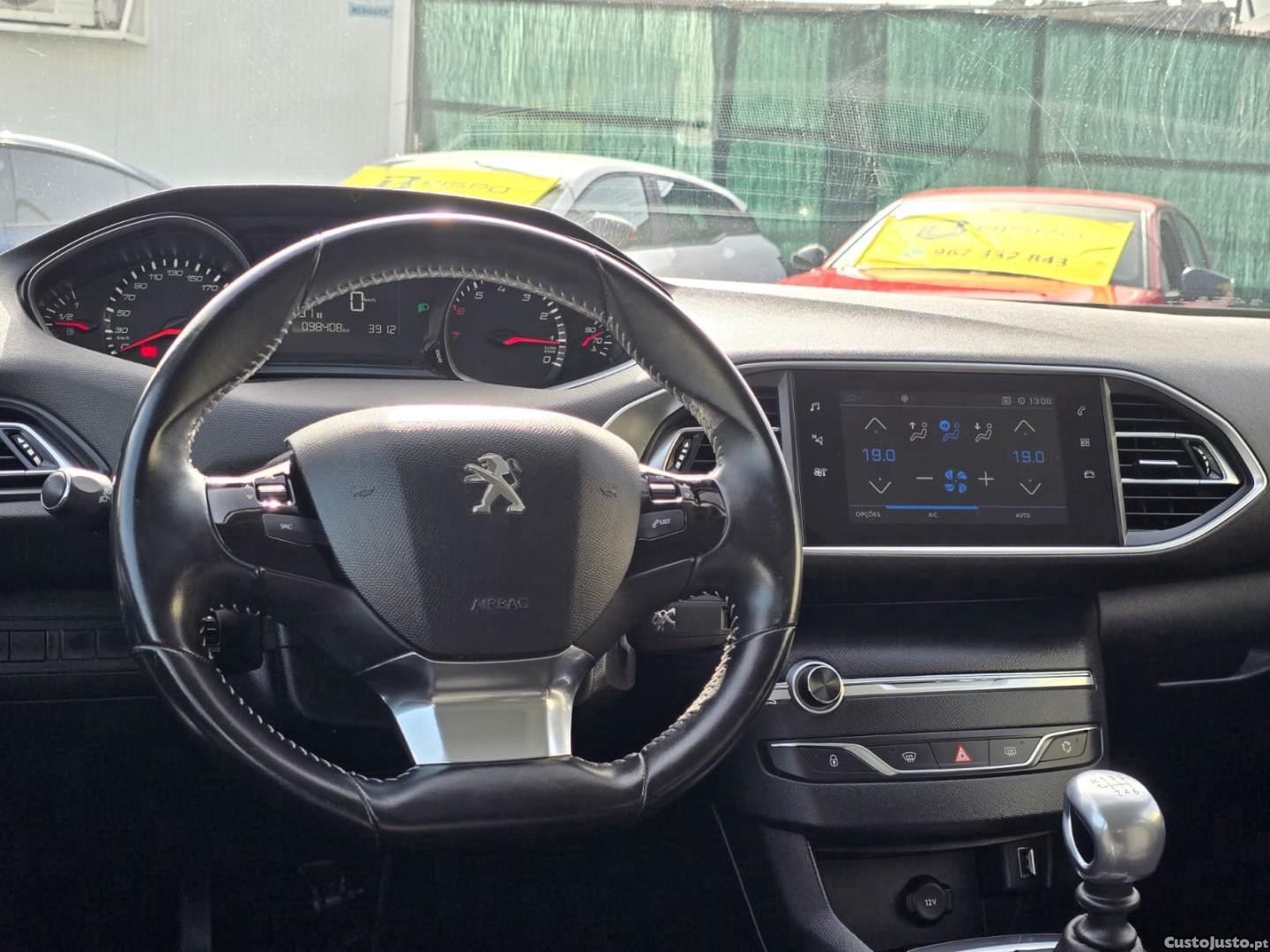 Peugeot 308 1.2 PureTech Active Pack — fotografia 10