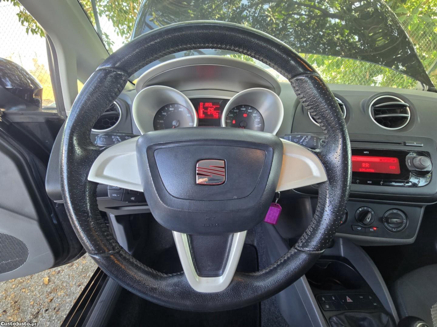 SEAT Ibiza 1.2 12V Style — fotografia 7