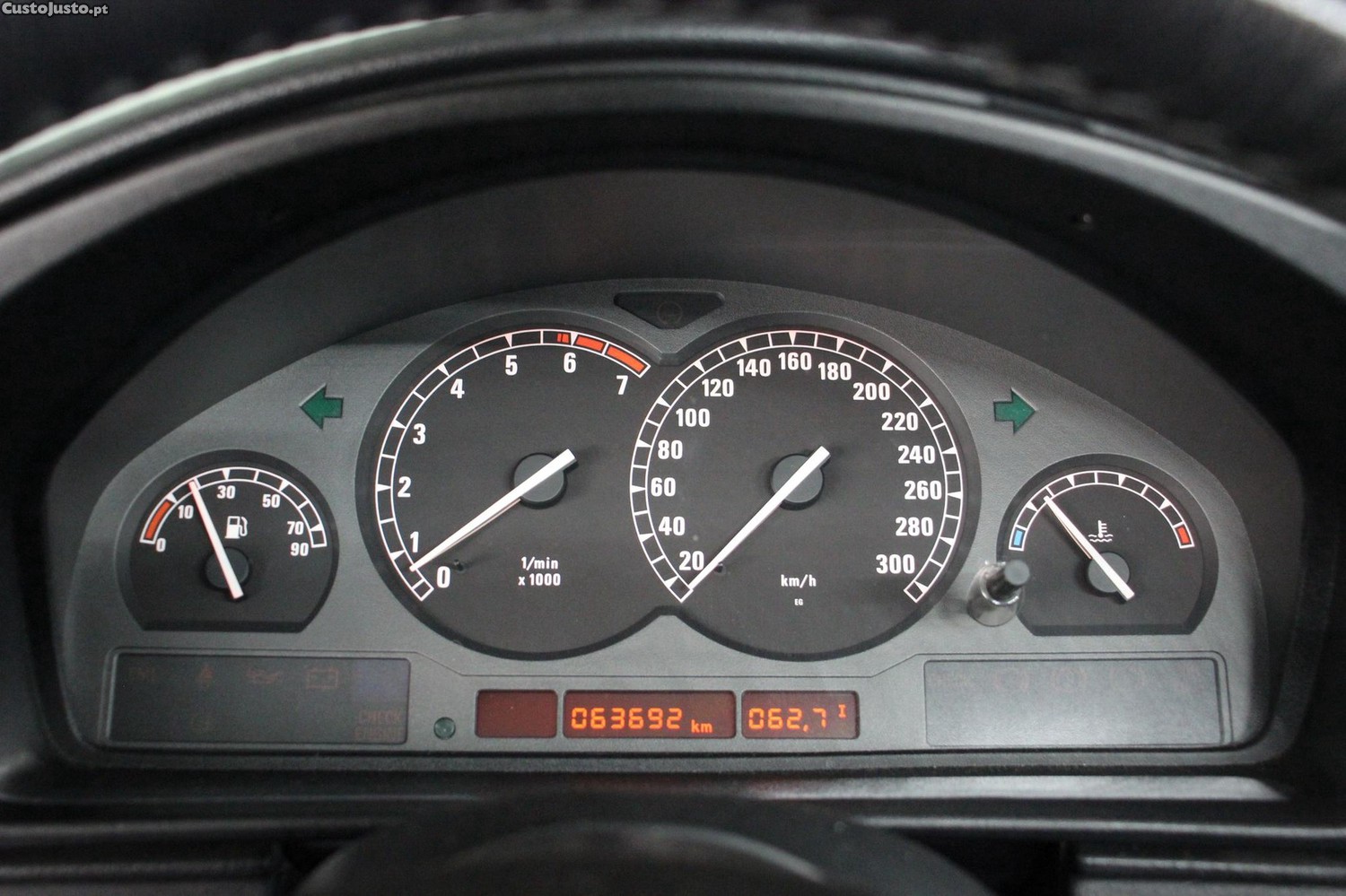 BMW 850 i — fotografia 9