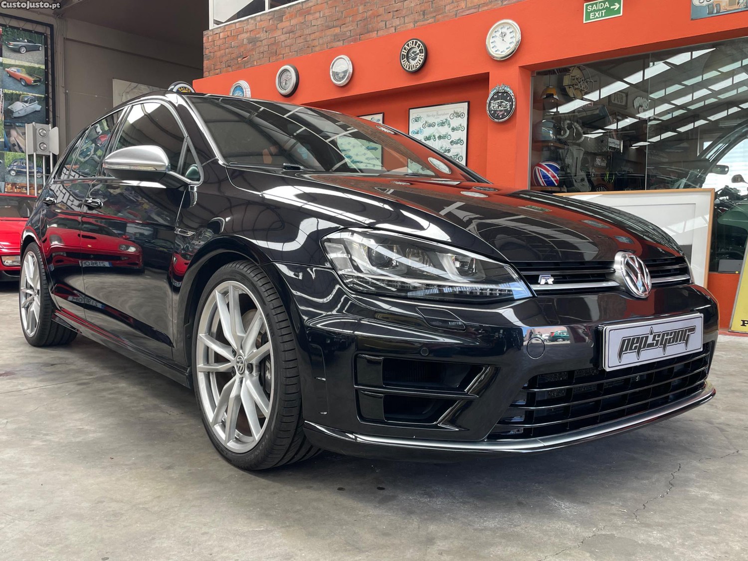 VW Golf R - 16 — photo 2