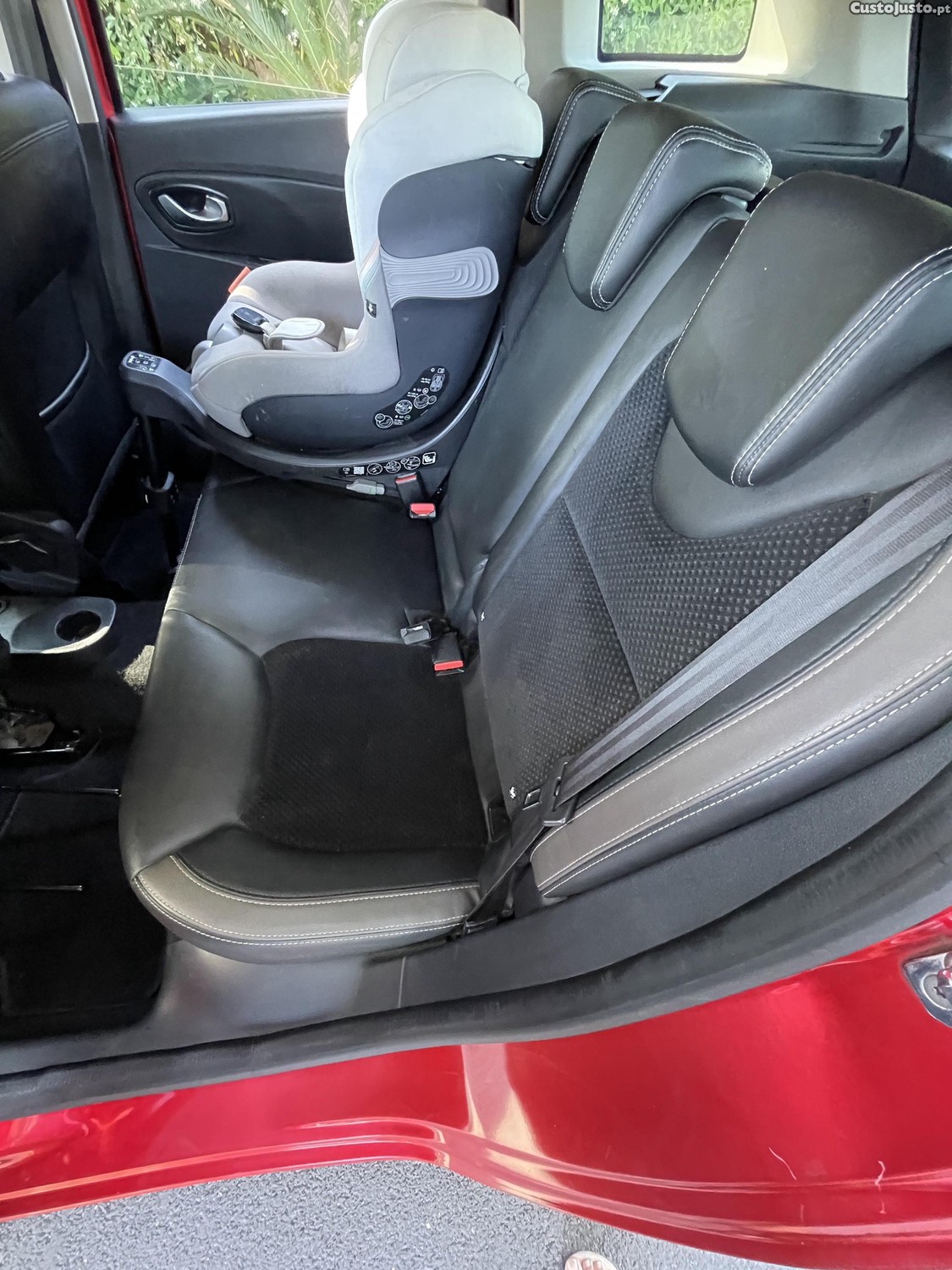 Renault Clio Sport Tourer — photo 4