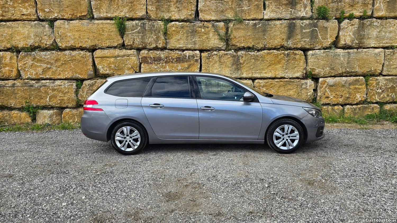 Peugeot 308 SW 1.6 BlueHDi Active — fotografia 27