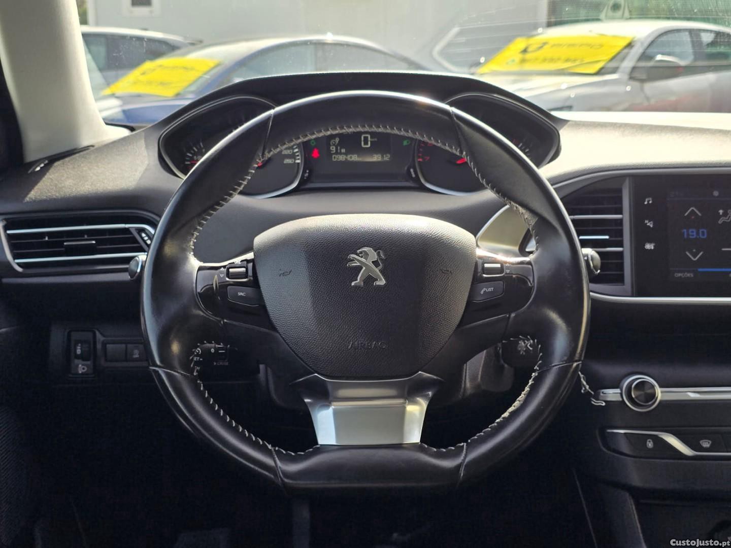 Peugeot 308 1.2 PureTech Active Pack — fotografia 9