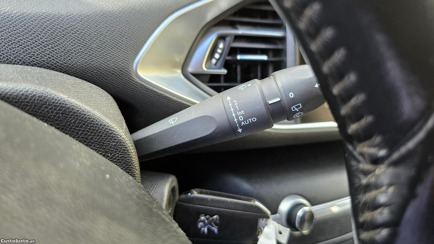 Peugeot 308 SW 1.6 BlueHDi Active — fotografia 15