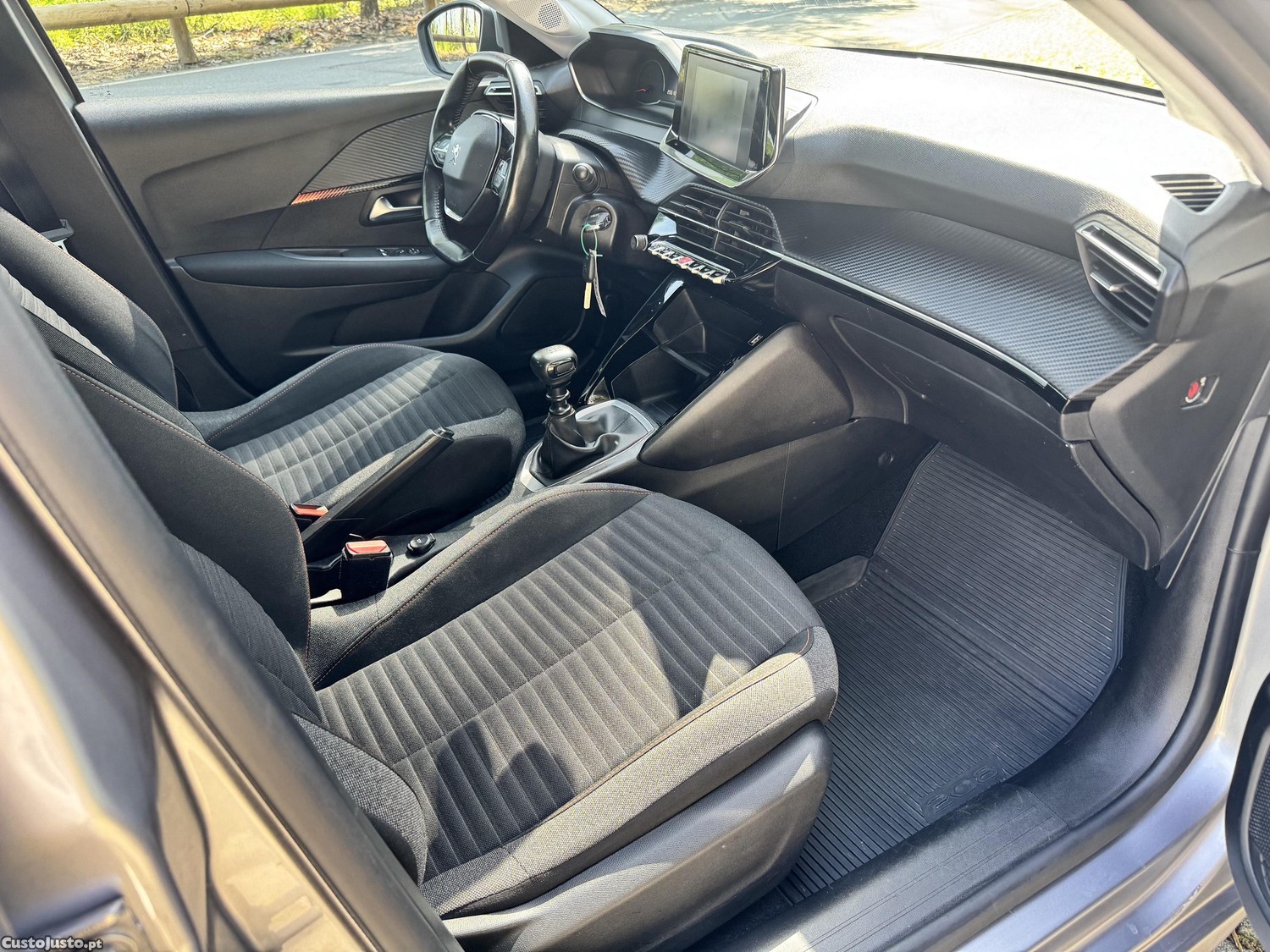 Peugeot 208 1.5 Hdi — fotografia 5