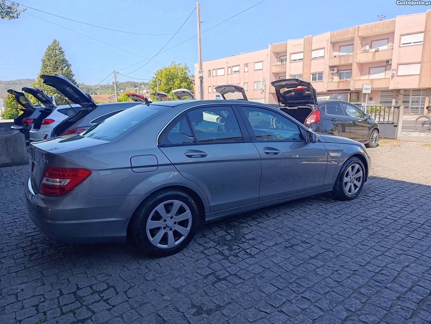 Mercedes-Benz C 220 CDI 1 DONO — fotografia 9