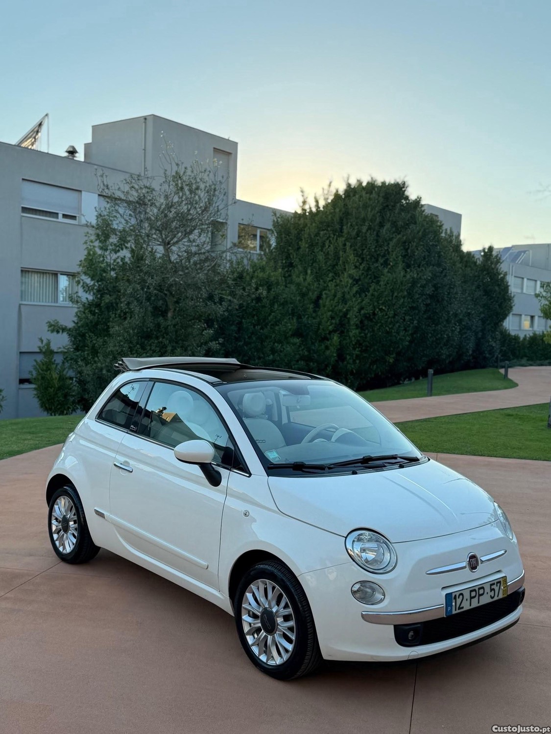 Fiat 500C Lounge — photo 3