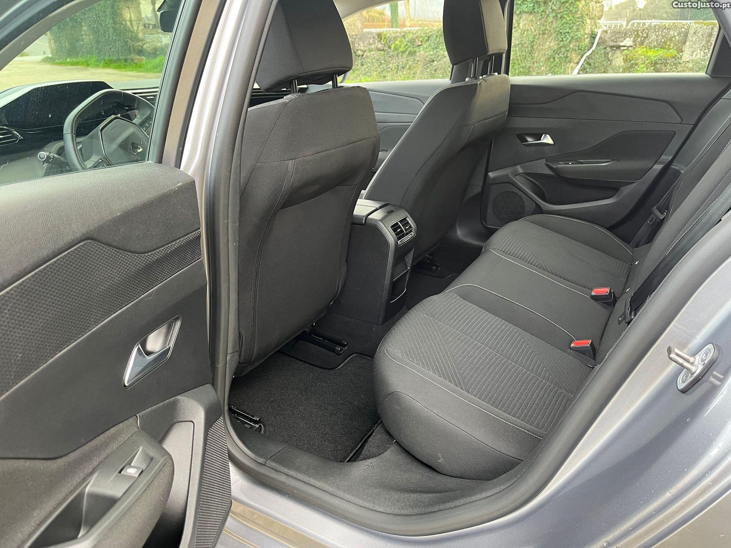 Peugeot 308 SW BlueHdi Active Pack — fotografia 8