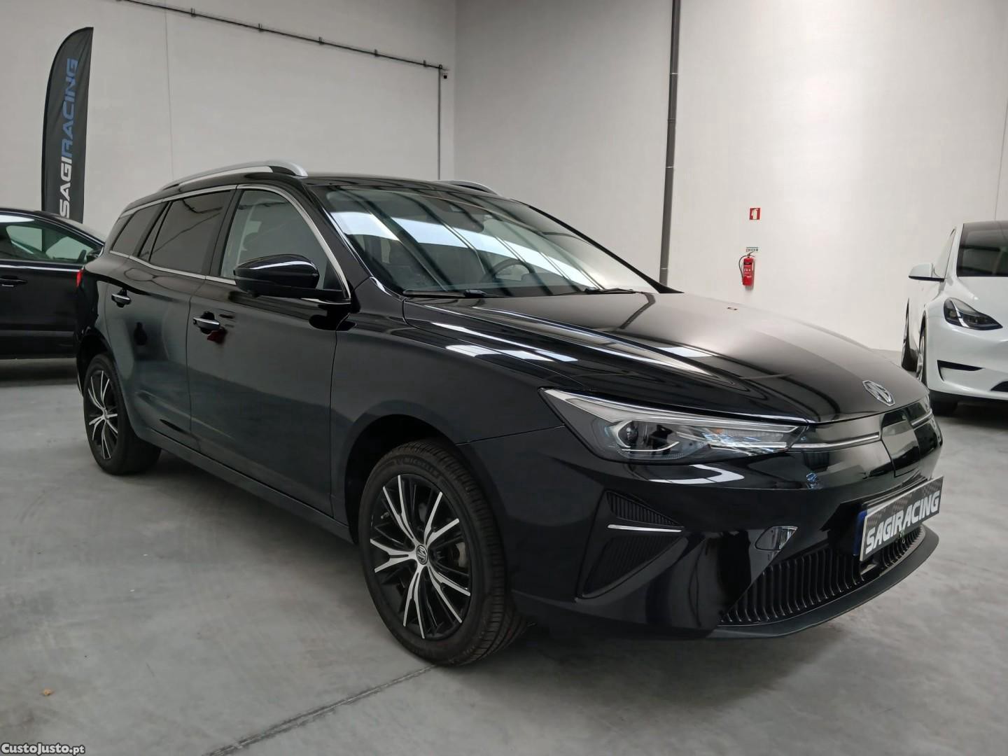 MG  61 kWh Luxury - 22 — photo 3