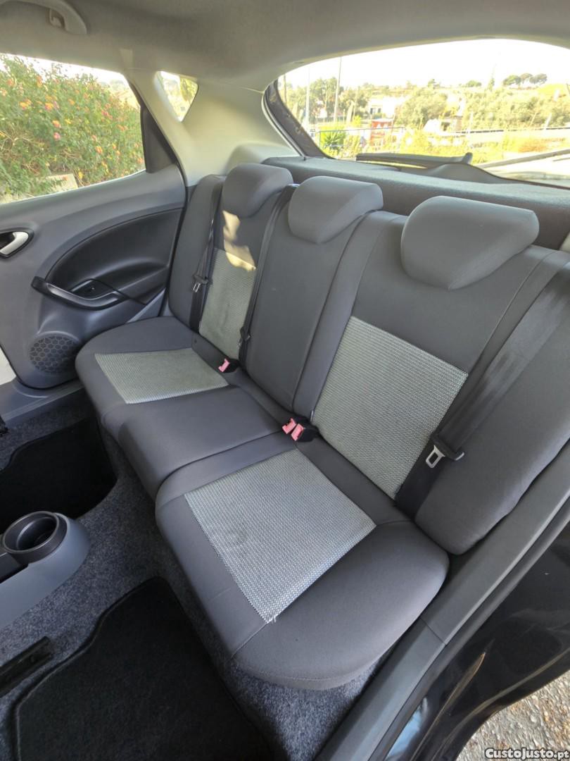 SEAT Ibiza 1.2 12V Style — fotografia 10