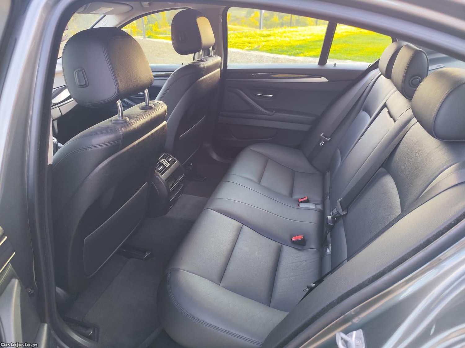 BMW 518 Luxury Line — fotografia 8