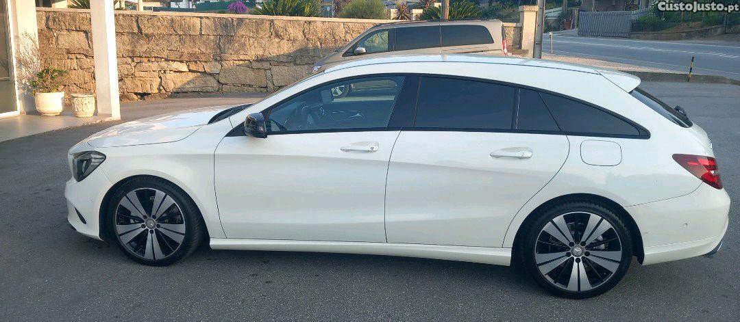 Mercedes-Benz CLA 200 shooting brake - 17 foto 2