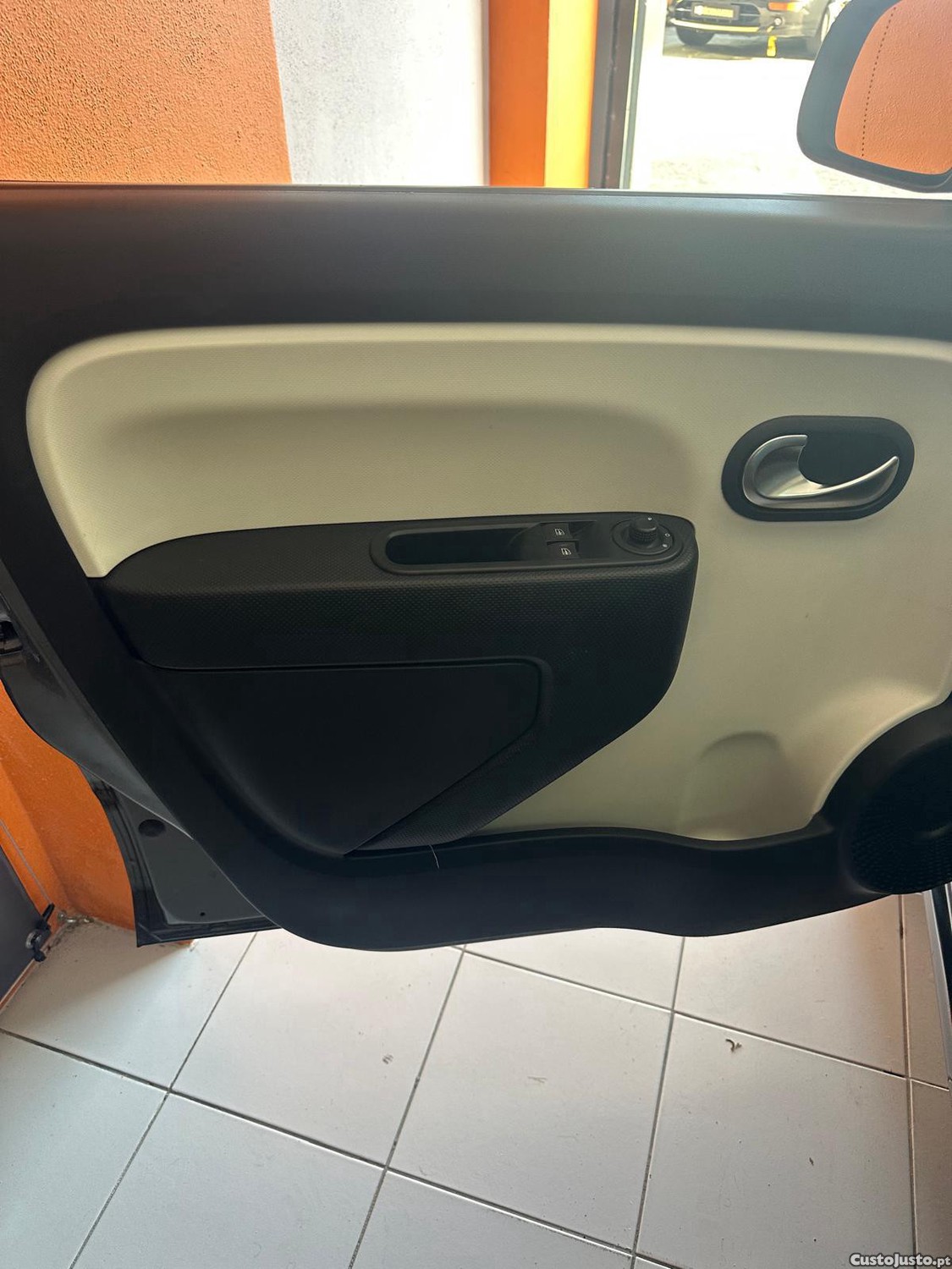 Renault Twingo 0.9 TCE Limited Cabrio — fotografia 11