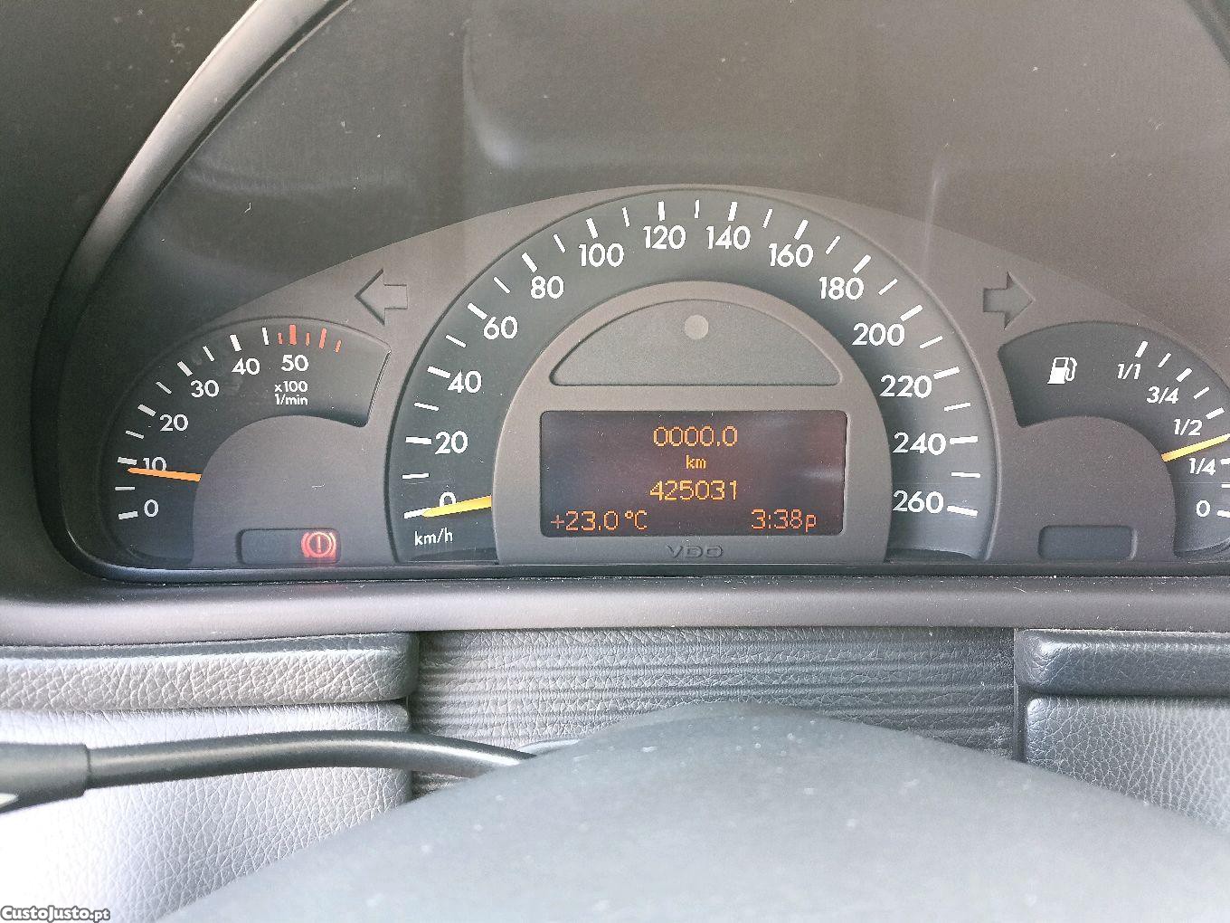 Mercedes-Benz C 220 Avantgarde — fotografia 4