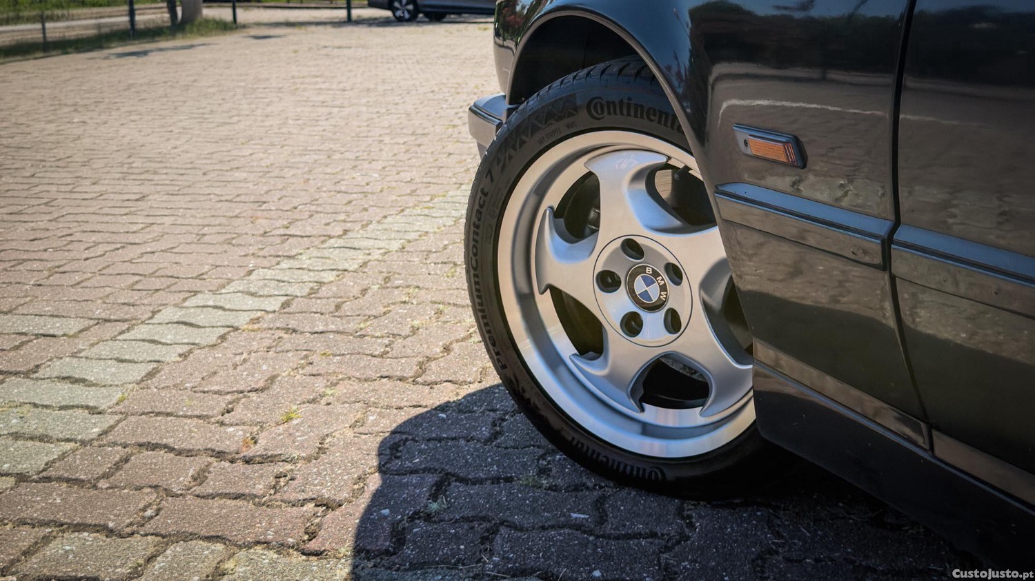 BMW 525 I — photo 4