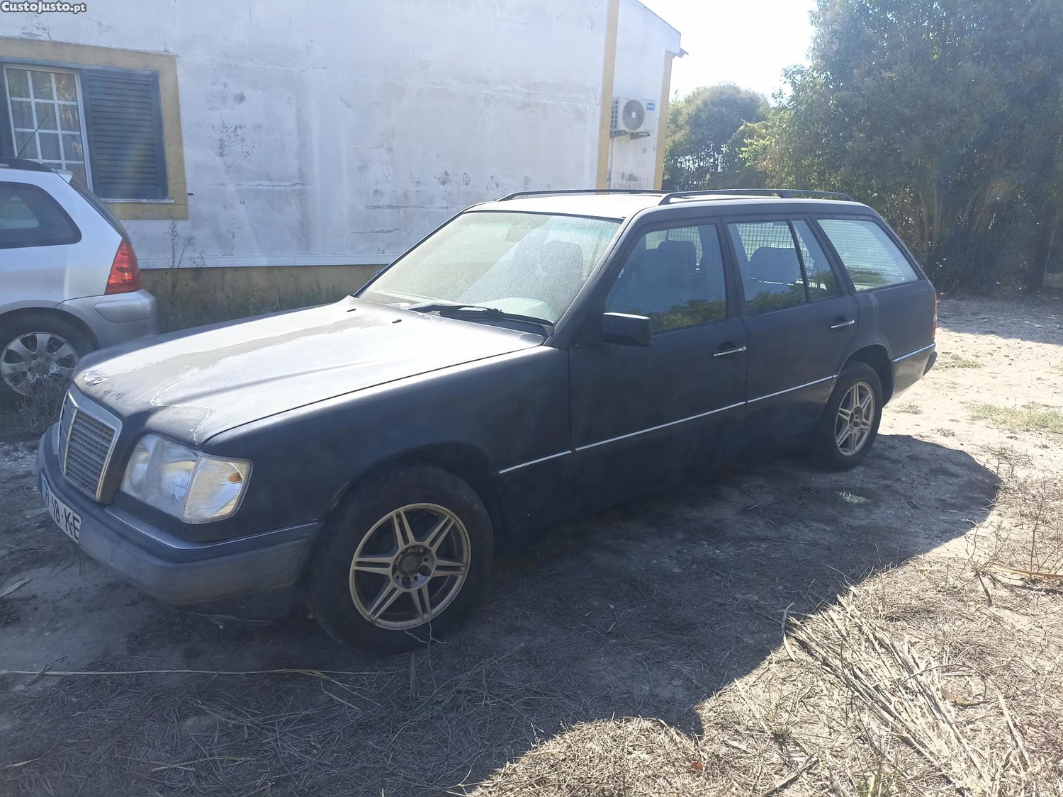 Mercedes-Benz E 250 TD w124 — fotografia 4