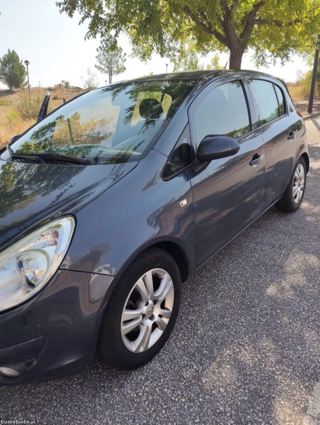 Opel Corsa 1200 — photo 3