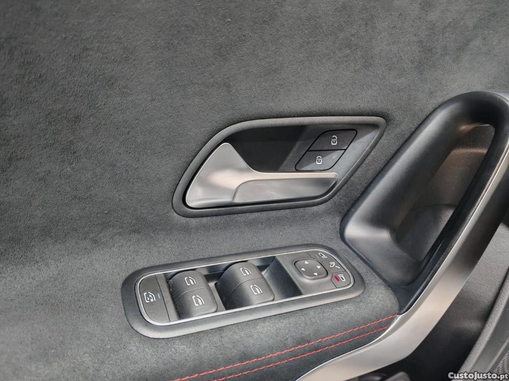 Mercedes-Benz A 180 d AMG Line Aut. — fotografia 3