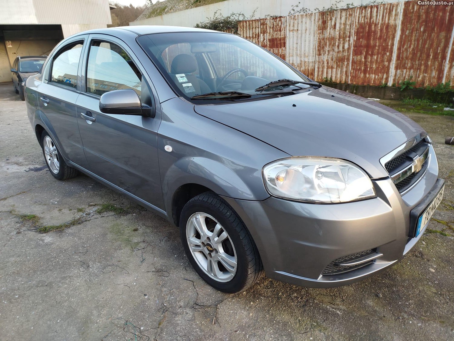 Chevrolet Aveo 1200 Gasolina - Impecável — fotografia 9