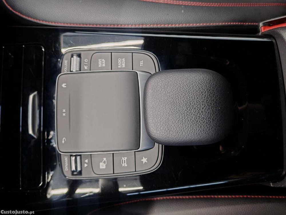 Mercedes-Benz A 180 d AMG Line Aut. — fotografia 6