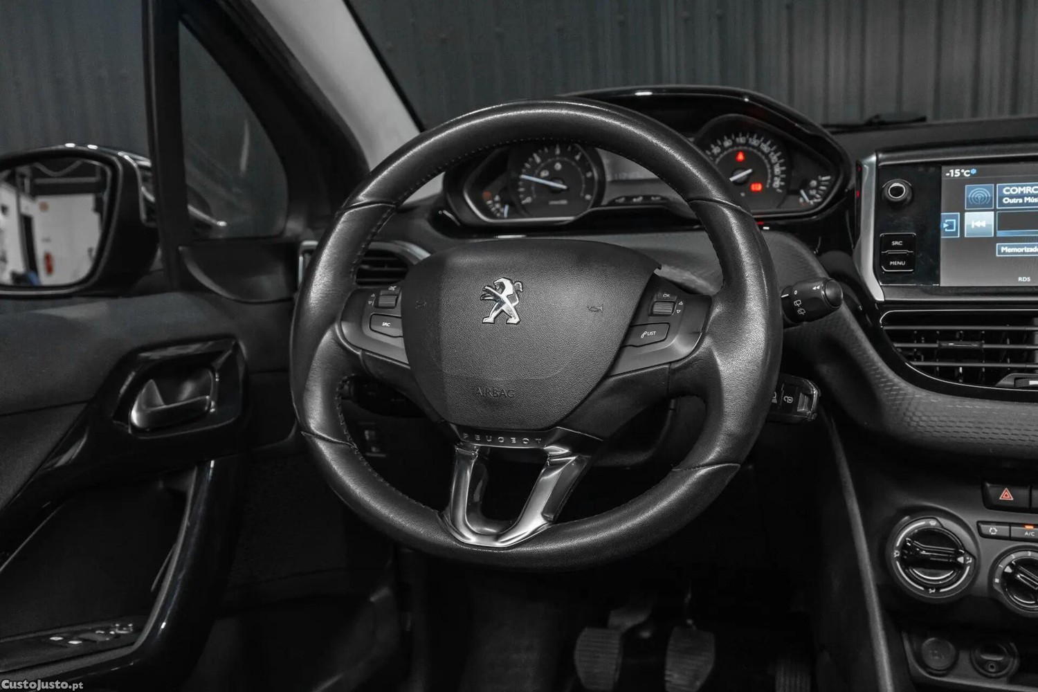 Peugeot 208 Sem versão — fotografia 17