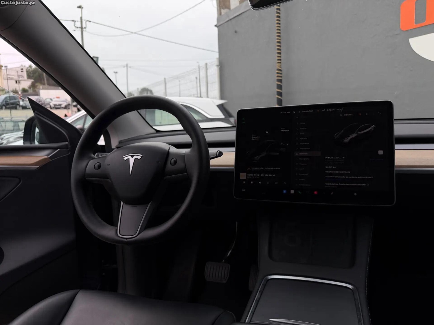 Tesla Model Y Long Range Tração Integral — fotografia 13