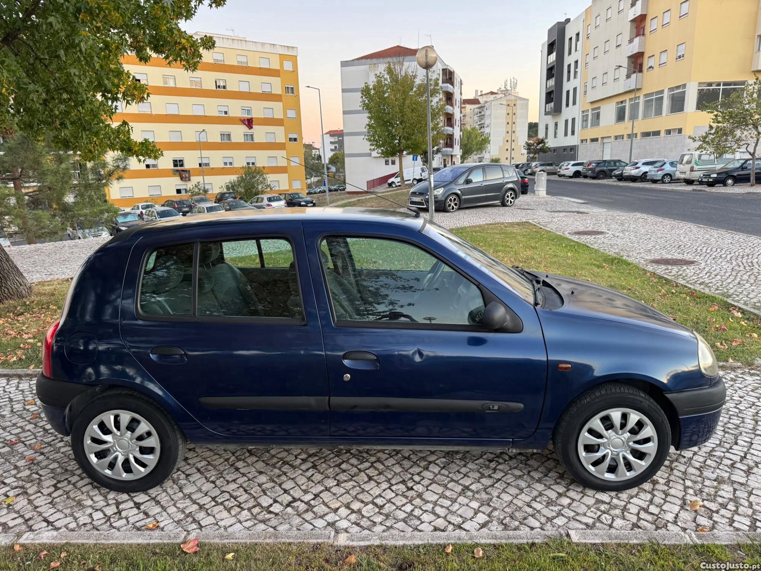 Renault Clio 170 mil km — fotografia 3