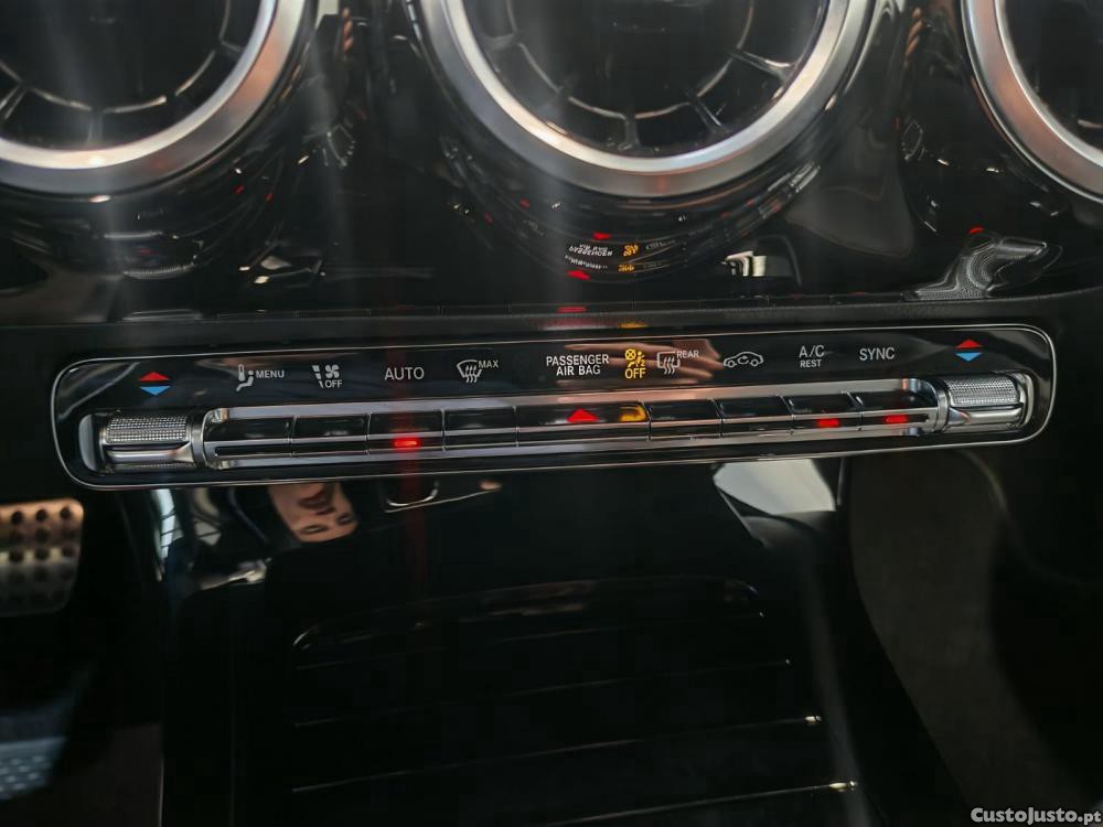 Mercedes-Benz A 180 d AMG Line Aut. — fotografia 7
